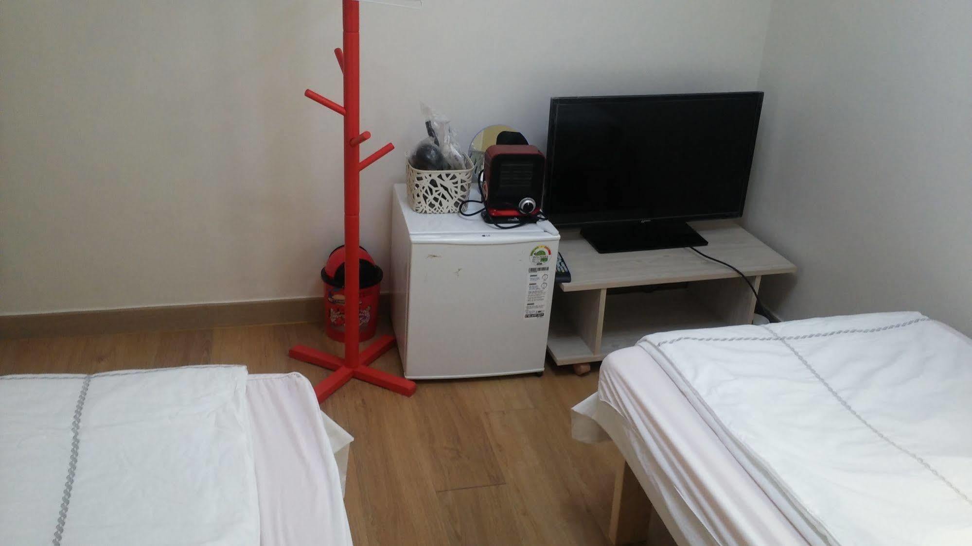 הוסטל Gwangju Metropolitan City Oxbloodk מראה חיצוני תמונה